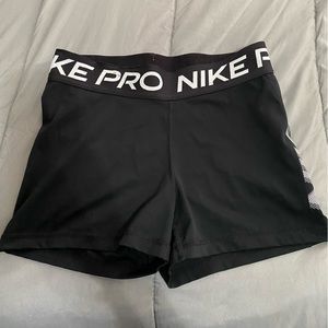 Women’s Nike Pro’s